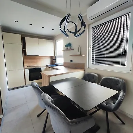 Apartment The Flat 12 B, Hills 2023 *